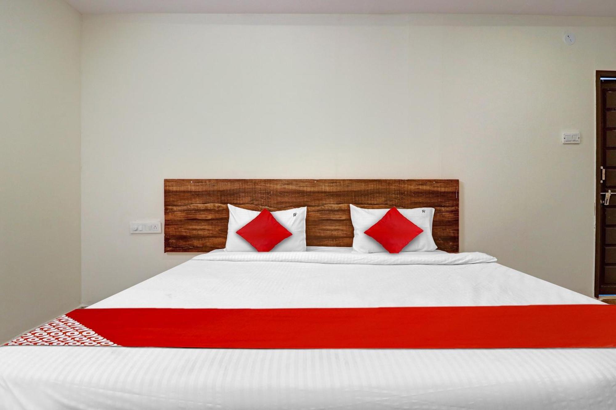 Hotel O R Square Inn Hyderabad Exterior photo